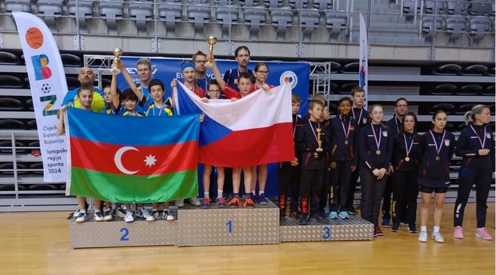 millimizbeynelxalq-turnirde-gumush-medal-qazanib
