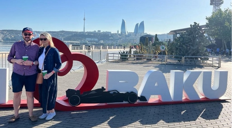amerikalilar-formula-1-azerbaycan-qran-prisini-izleyibler