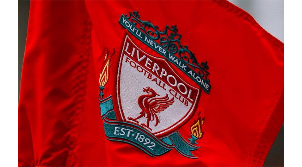 liverpul-yeni-formasini-teqdim-etdi-foto