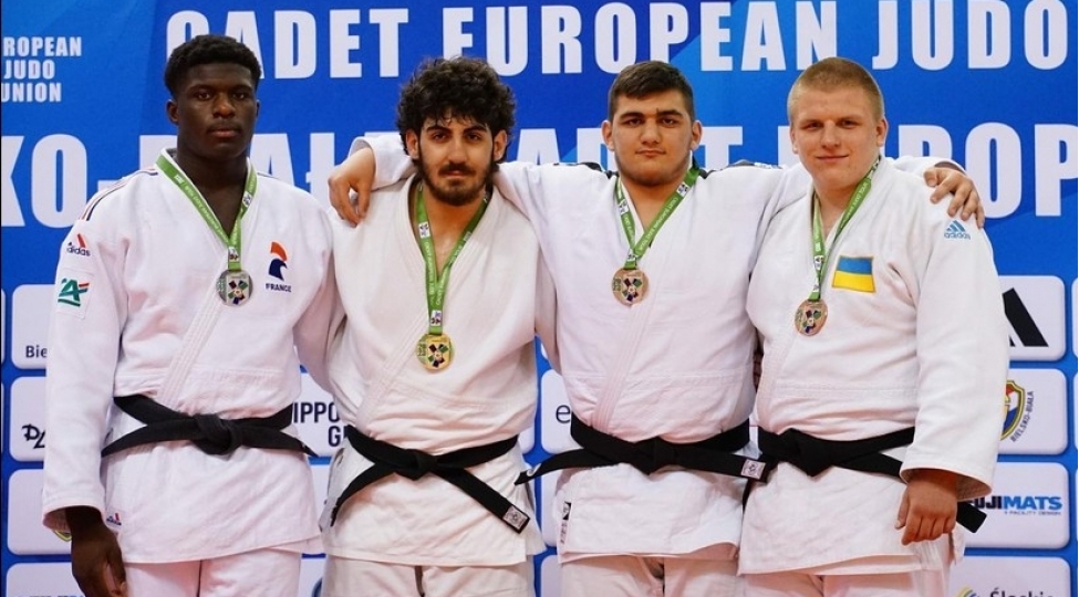 cudochularimiz-avropa-kubokunda-6-medal-elde-edibler