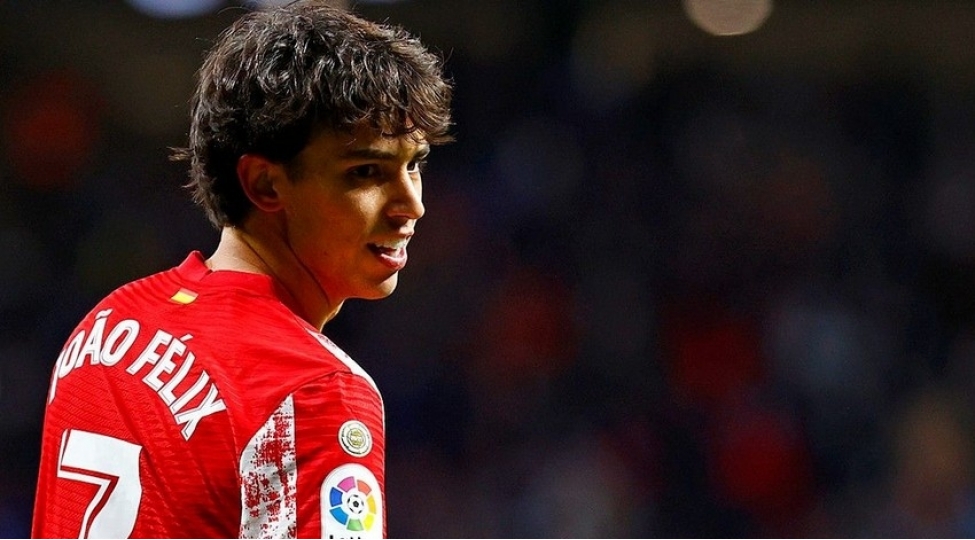 chelsi-portuqaliyali-futbolchunu-atletikoya-qaytarib