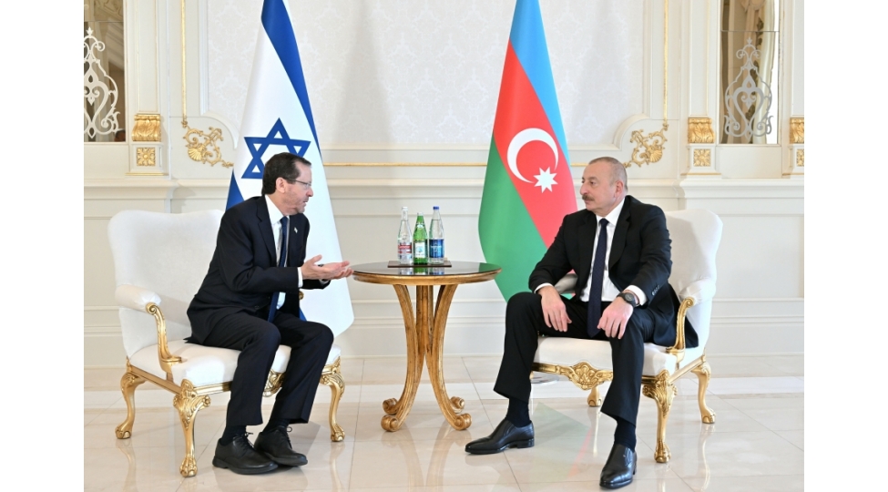 azerbayacan-israil-dostluq-elaqeleri-yukselen-xettle-inkishaf-edir