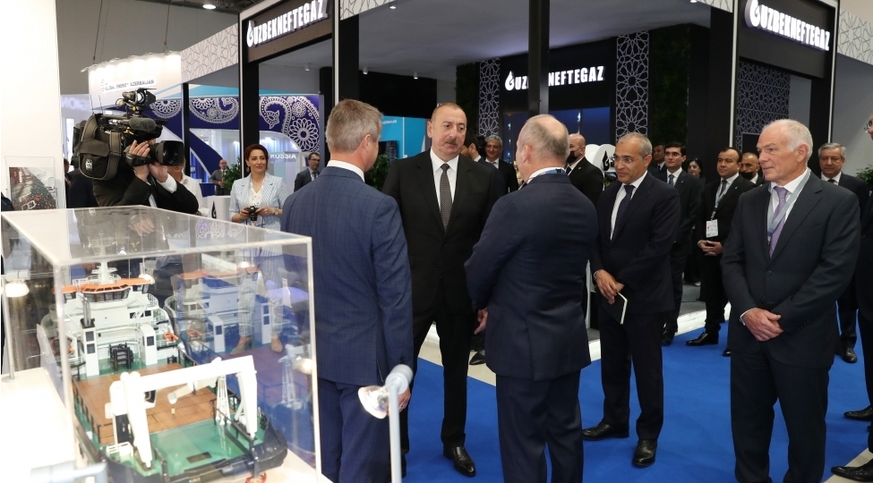 xezer-neft-qaz-sergisi-azerbaycana-oz-potensialini-beynelxalq-investorlara-teqdim-etmeye-imkan-yaradir