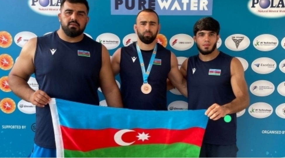 chimerlik-guleshchilerimiz-dunya-chimerlik-oyunlarina-lisenziya-qazanib