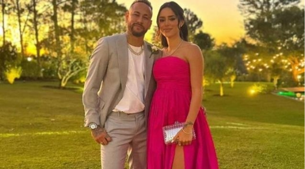 neymar-hamile-sevgilisinden-uzr-istedi