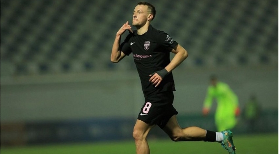 trabzonspor-sabahdan-ayrilan-futbolchunu-transfer-etmek-isteyir