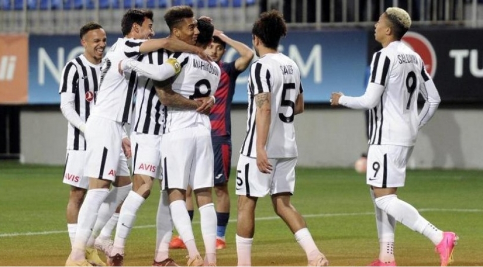 neftchi-sankt-peterburqdaki-turnire-23-futbolchu-ile-yollanacaq