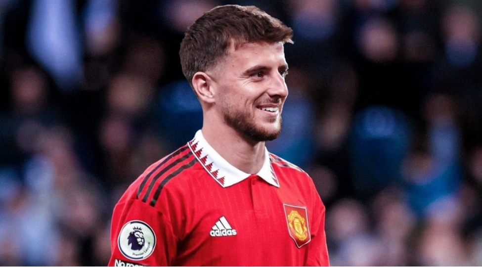 manchester-yunayted-chelsinin-futbolchusunu-heyetine-qatib