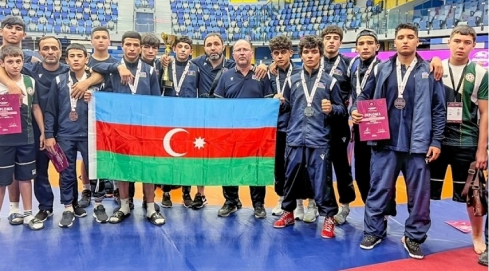 ach-serbest-guleshchilerimizden-yeni-rekord