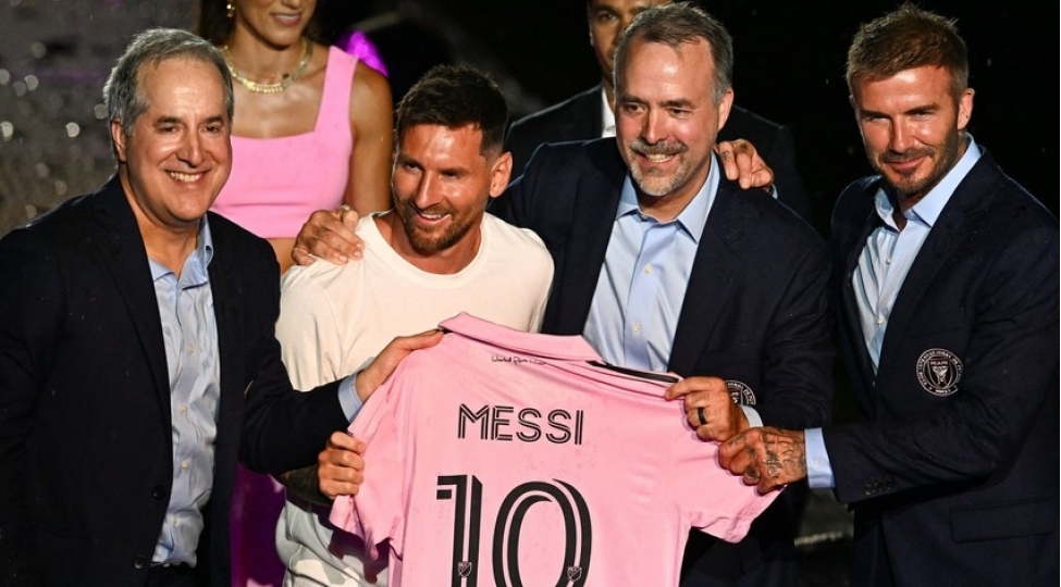 bu-cur-qarshilanmaya-ve-sevgiye-gore-butun-mayami-sakinlerine-teshekkur-edirem-messi