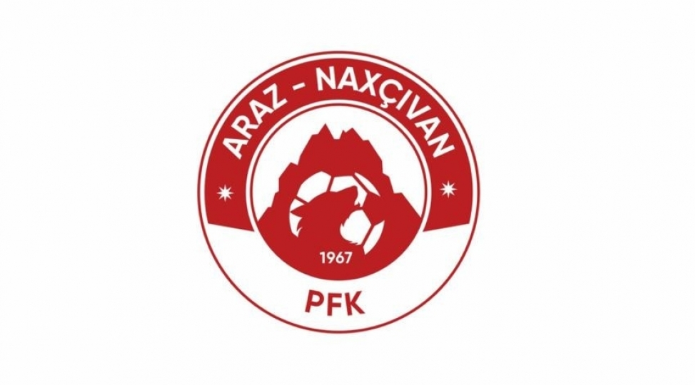 araz-naxchivan-11-futbolchu-ile-muqavile-imzalayib