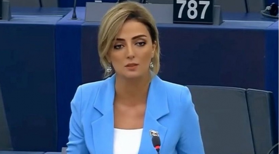 pashinyanin-ziddiyetli-beyanatlari-realligi-deyishe-bilmez-konul-nurullayeva