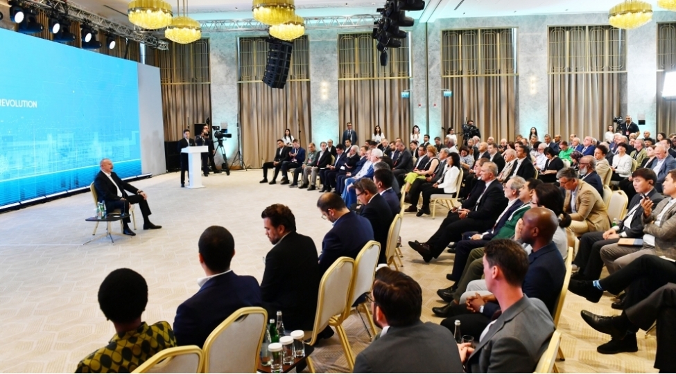 azerbaycan-reqabet-deyil-emekdashliq-mekanidir