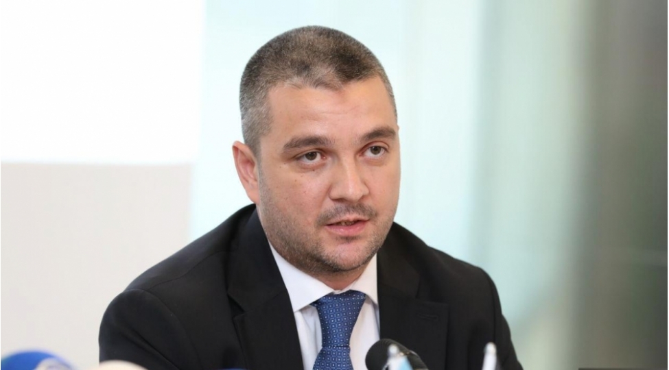 klubun-fealiyyetinde-donush-yaranacagina-umid-edirik-ferrux-mahmudov