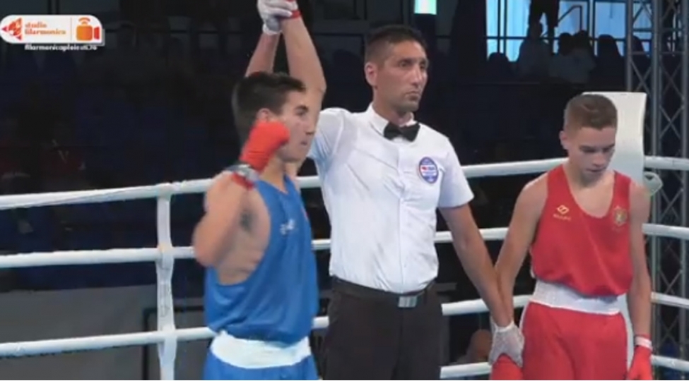 bokschumuz-avropa-birinciliyinde-moldovali-reqibini-meglub-etdi