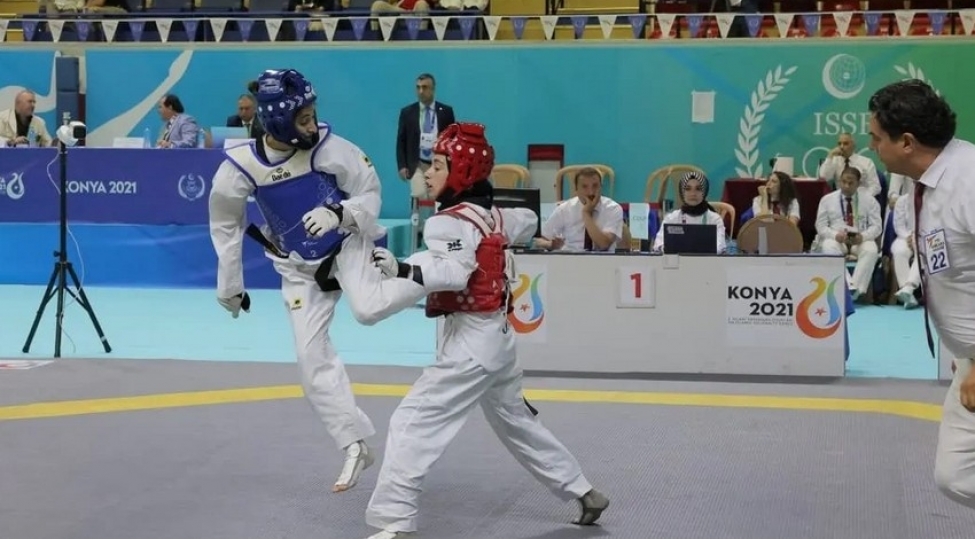 azerbaycan-taekvondochusu-universiadada-burunc-medal-qazanib