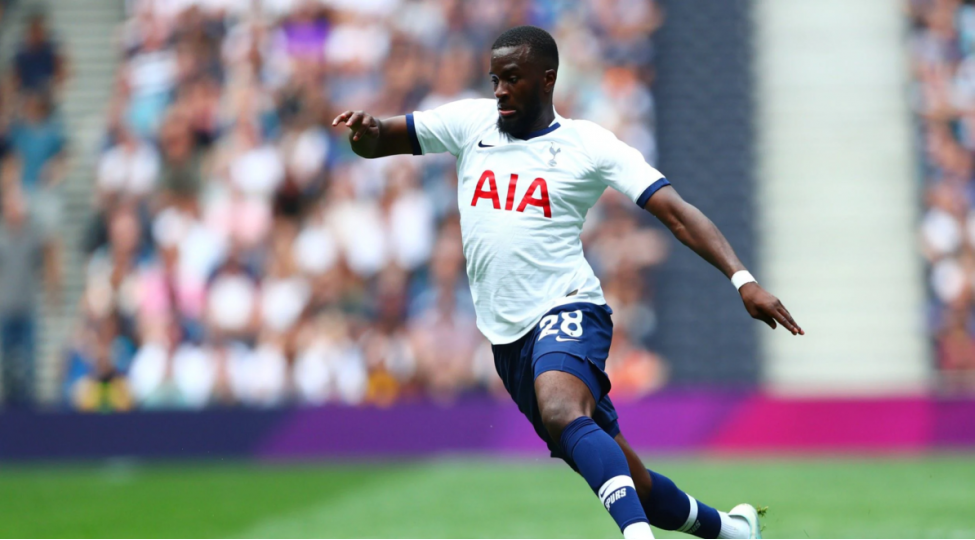 qalatasaray-tottenhemin-yarimmudafiechisini-transfer-etmek-isteyir
