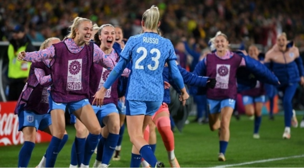 qadinlar-arasinda-dunya-chempionatinda-ikinci-finalchi-mueyyenleshdi