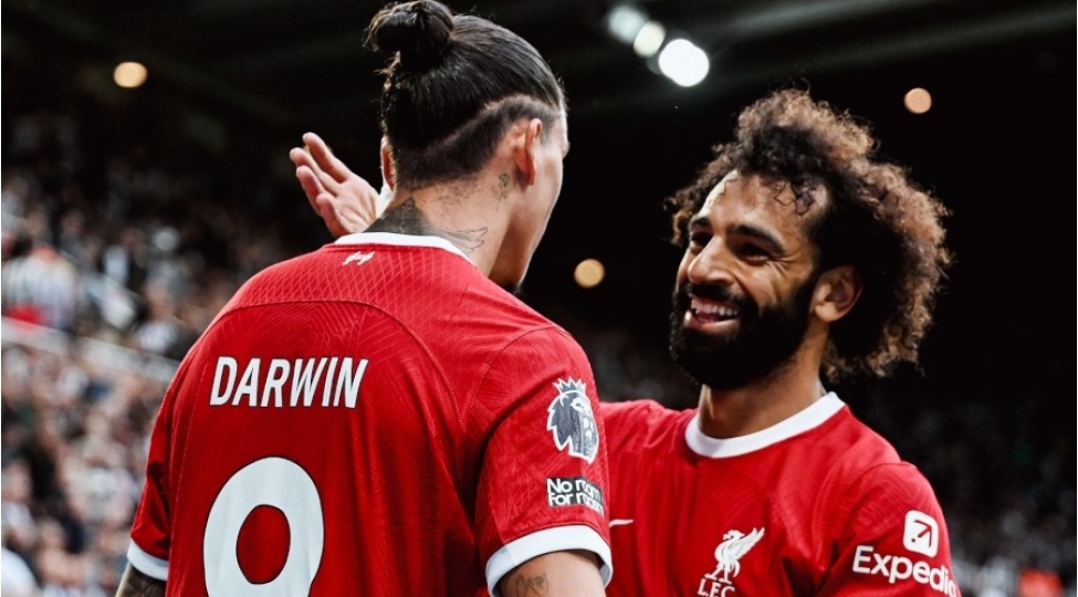 manchester-siti-ve-liverpuldan-seferde-chetin-qelebe