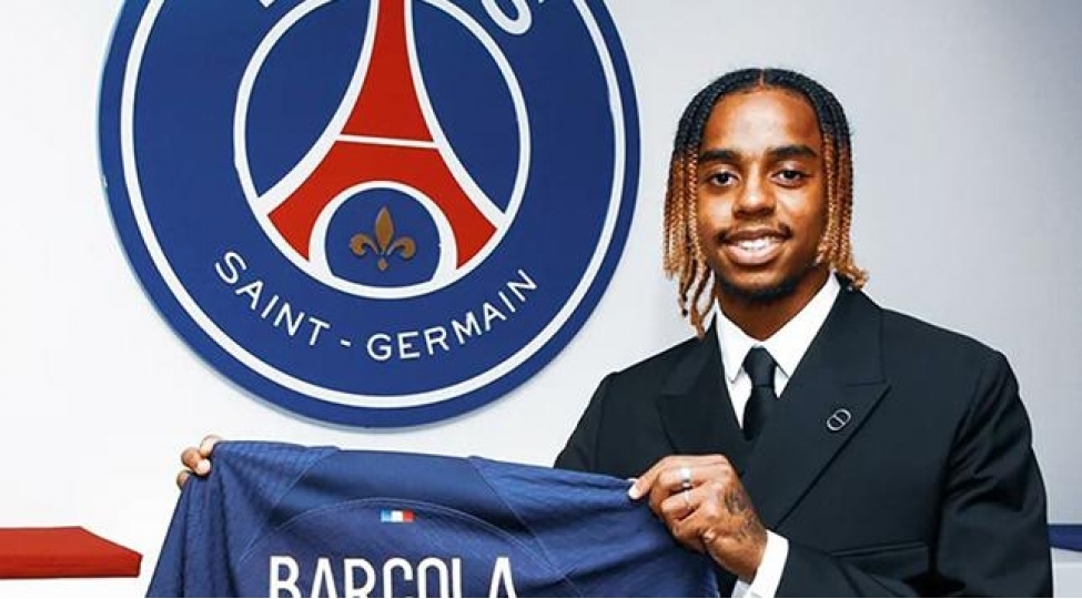 psj-yeni-futbolchu-transfer-etdi
