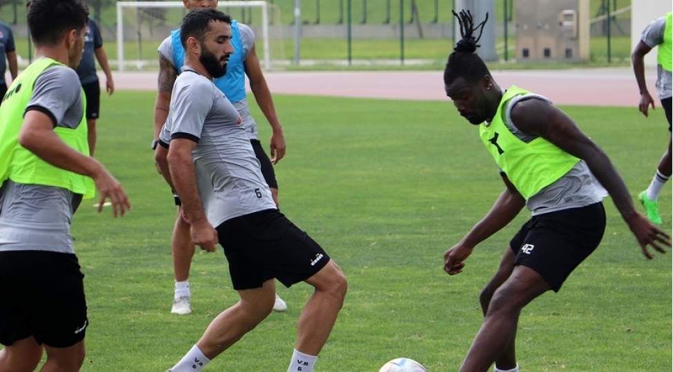 araz-naxchivan-neftchi-ile-oyunun-hazirligina-itkilerle-bashlayib-2