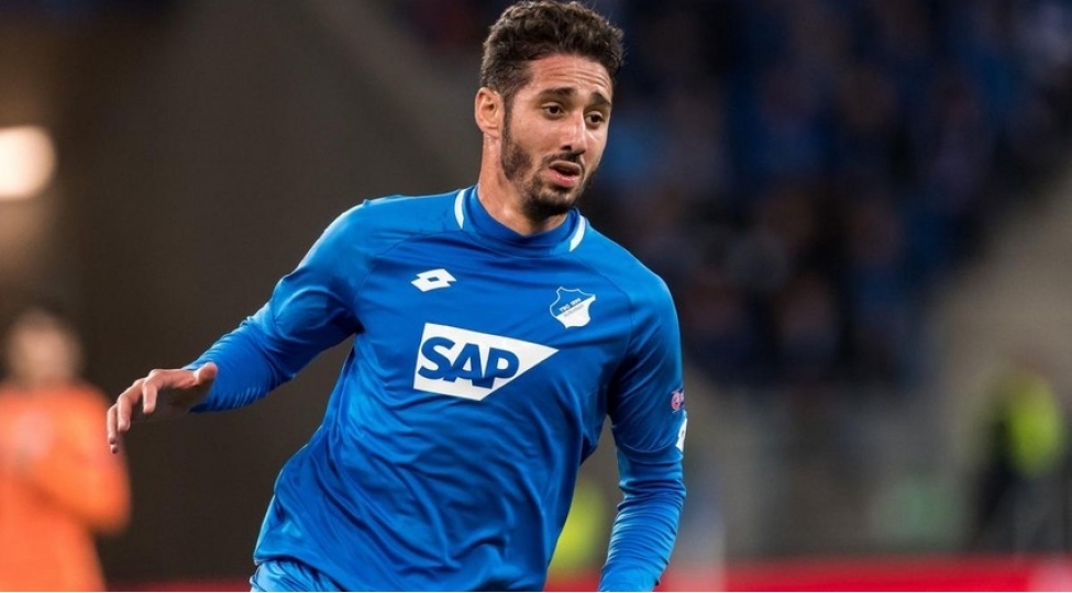 sabah-elcezair-millisinin-futbolchusunu-transfer-edib