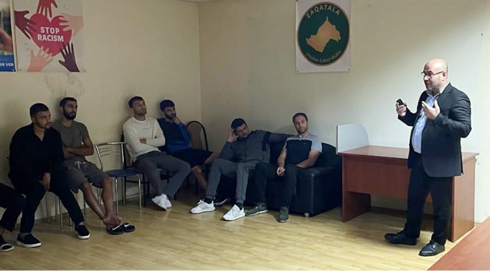 uefa-nin-azerbaycan-uzre-numayendesi-danishilmish-oyunlarla-bagli-seminar-kechirib