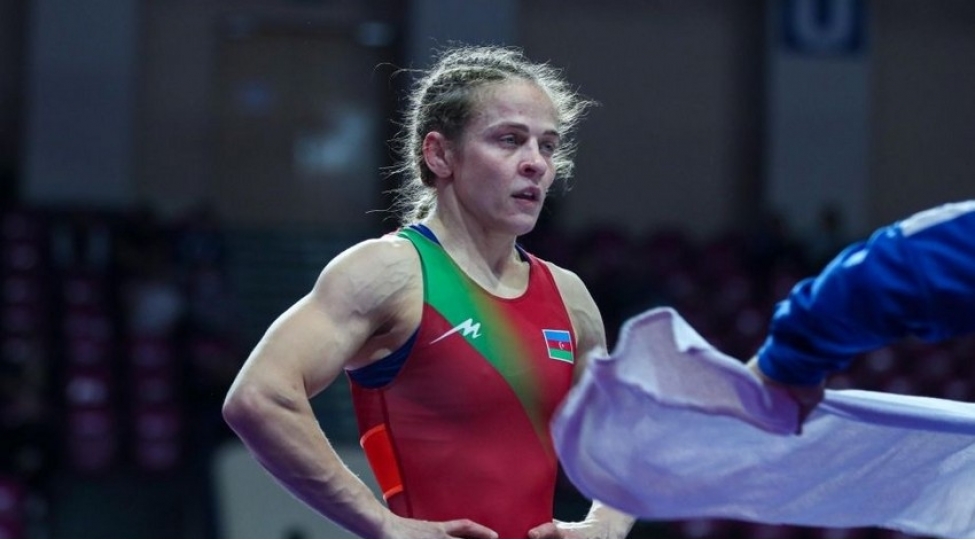 mariya-stadnik-ve-diger-iki-qadin-guleshchi-meglub-olub