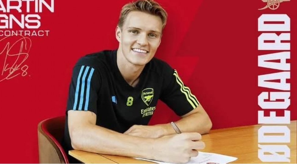 arsenalda-5-illik-muqavile