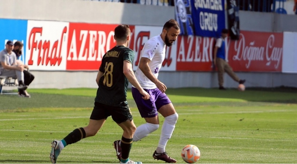sumqayit-qarabaga-qarshi-kechirdiyi-43-oyunda-100-den-chox-qol-buraxib-statistika