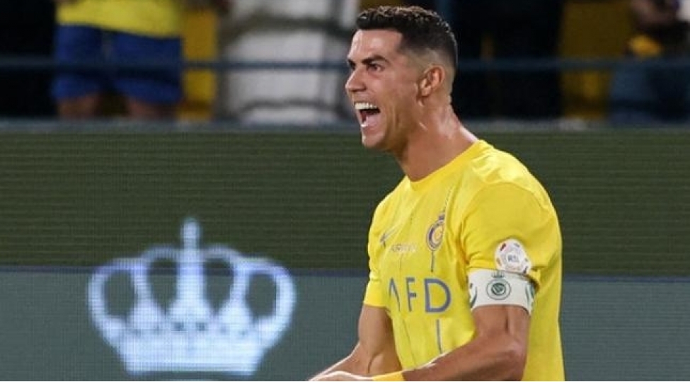 ronaldo-bunu-bacaran-ilk-futbolchu-oldu