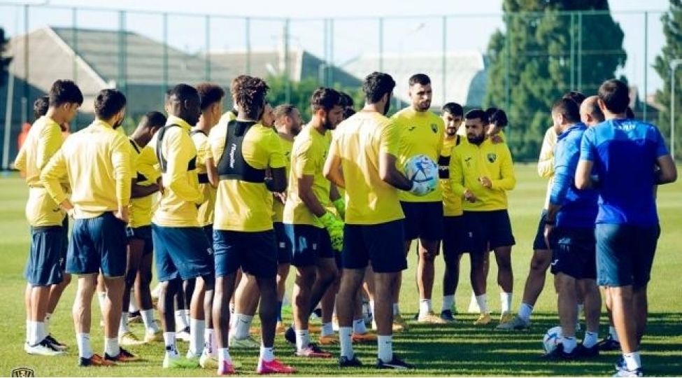 kepezde-itkiler-iki-futbolchu-sefer-oyununu-buraxacaq