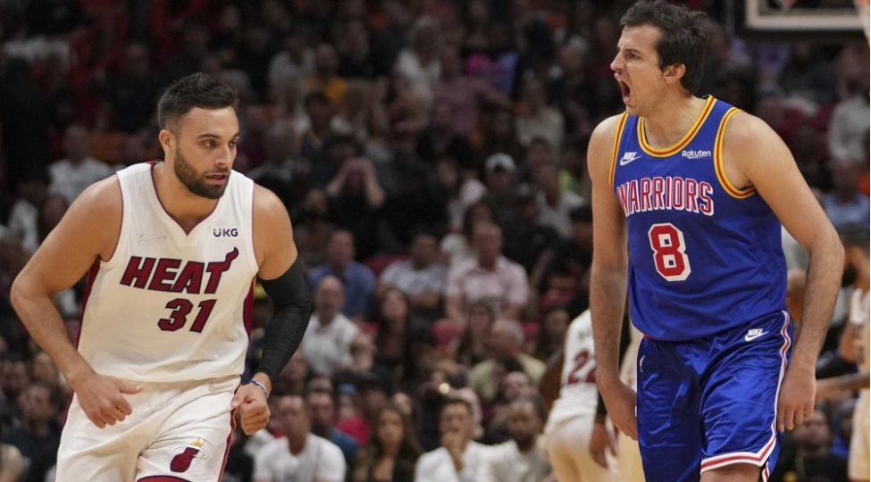 meshhur-basketbolchu-karyerasini-bitirir