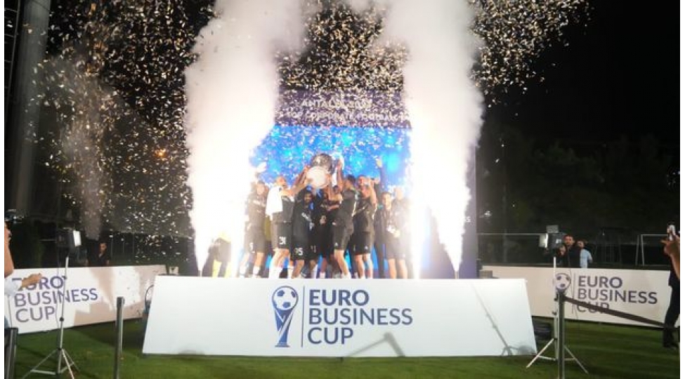 azerbaycanin-minifutbol-komandasi-avropa-chempionu-olub
