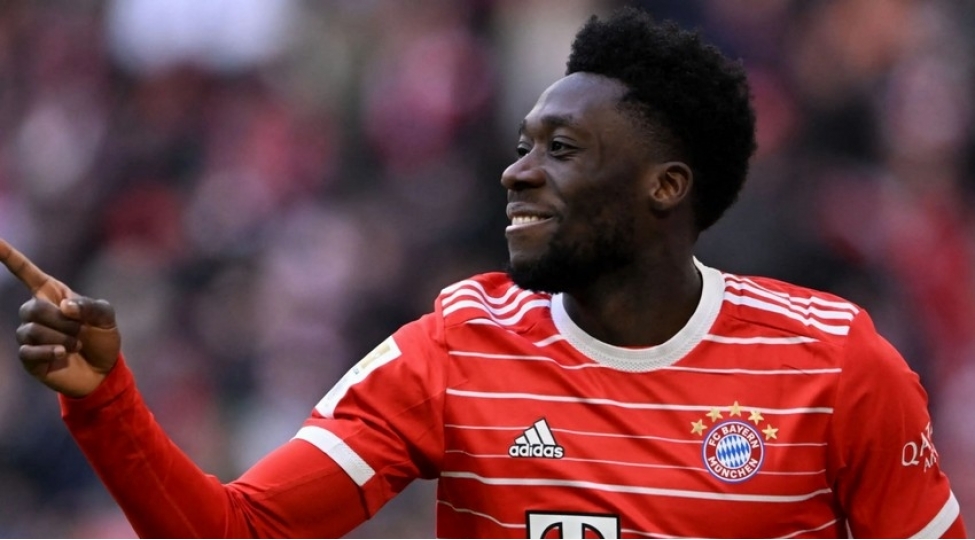 psj-real-ve-manchester-siti-kanadali-futbolchunu-isteyir