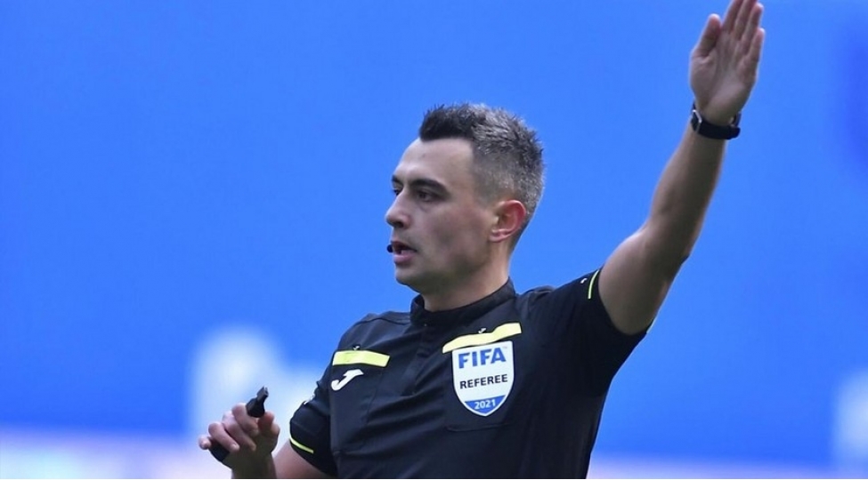 bayer-04-qarabag-oyununun-hakimleri-belli-oldu