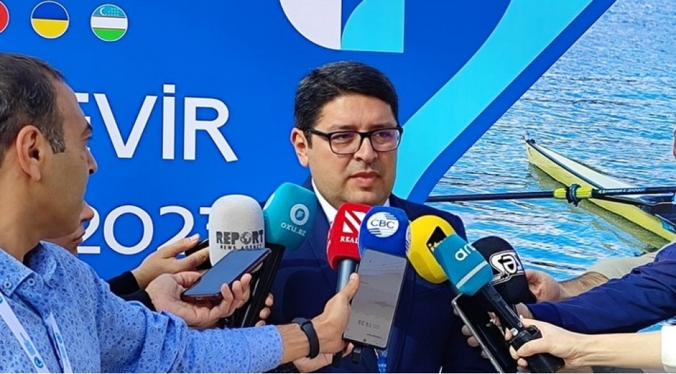 akaf-in-bash-katibi-eneneni-davam-etdirerek-yarishi-her-il-kechireceyik