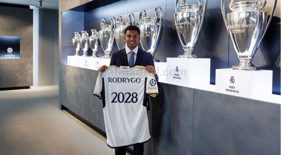 real-daha-bir-futbolchusu-ile-yeni-muqavile-baglayib