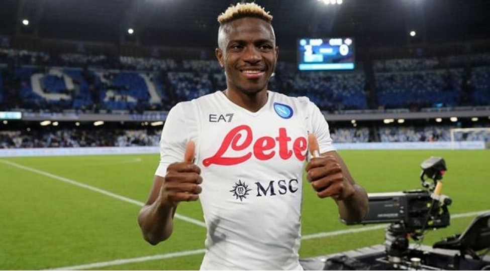 afrikanin-en-bahali-futbolchularindan-ibaret-remzi-komanda