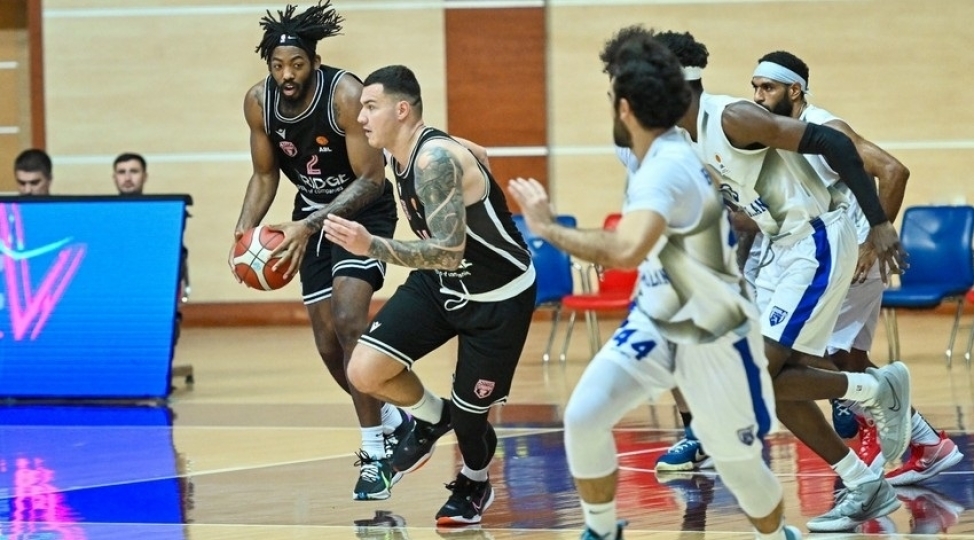abl-sabah-turu-qelebe-ile-basha-vurub