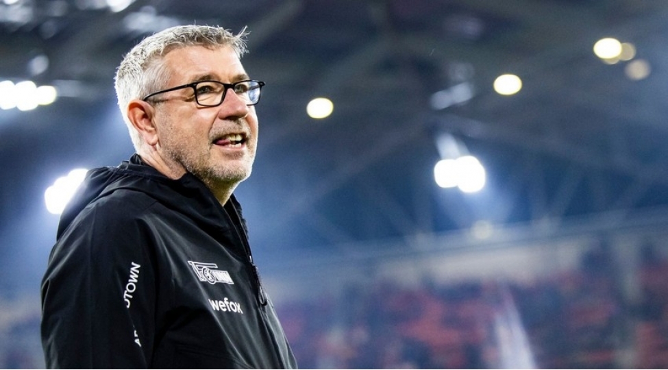 bundesliqa-klubu-bash-meshqchisi-ile-yollarini-ayirib