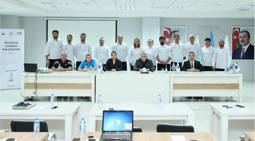 bakida-voleybol-meshqchileri-uchun-beynelxalq-texniki-kursa-start-verilib