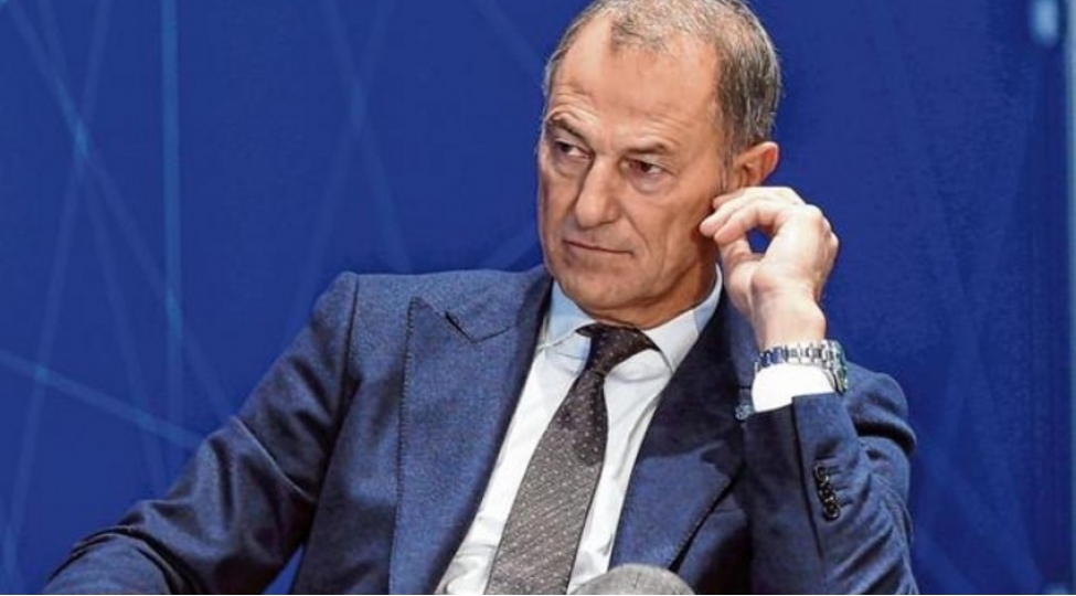 canni-de-byazi-yene-milli-komandada-ishlemek-isteyir