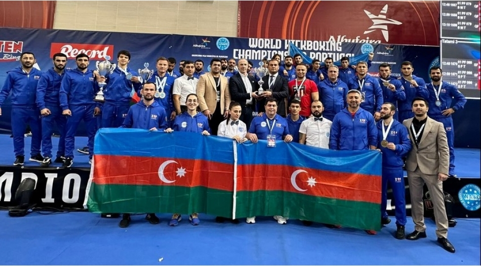 azerbaycan-kikbokschulari-dunya-chempionatinda-rekorda-imza-atiblar