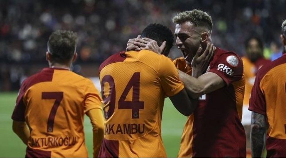 qalatasaray-qelebe-qazandi-2