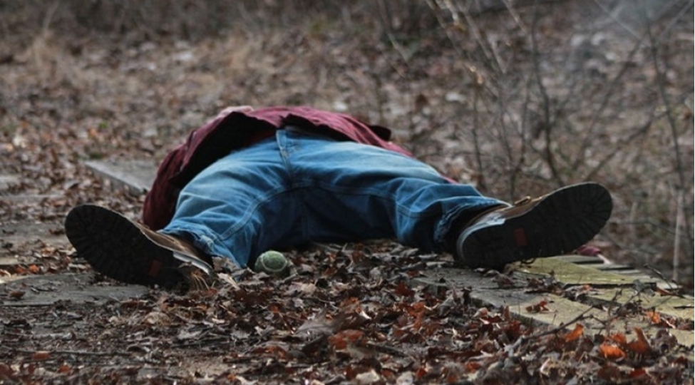 36-yashli-kishinin-meyiti-yol-kenarinda-tapildi