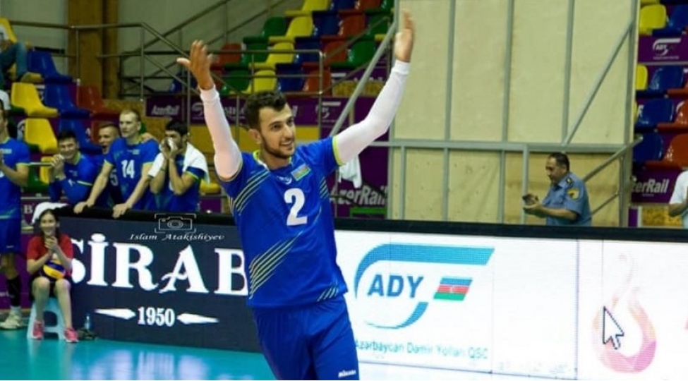 azerbaycan-millisinin-emeliyyat-olunan-voleybolchusu-movsumu-basha-vurub
