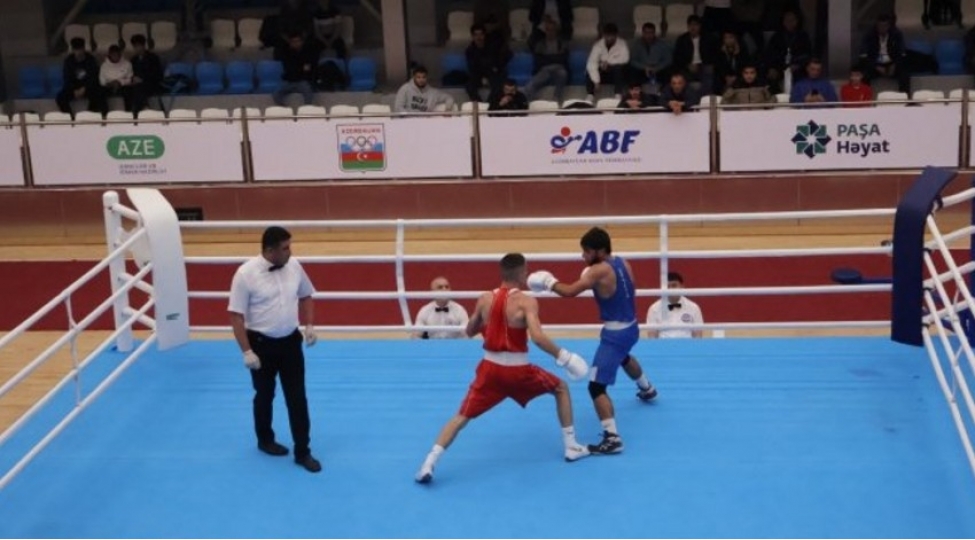 bokschularimiz-olke-chempionatina-qelebe-ile-bashlayiblar