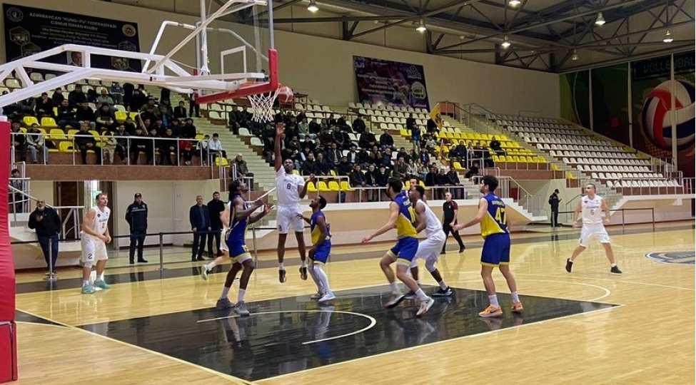 abl-gence-celilabadda-ezmkar-qelebe-qazanib