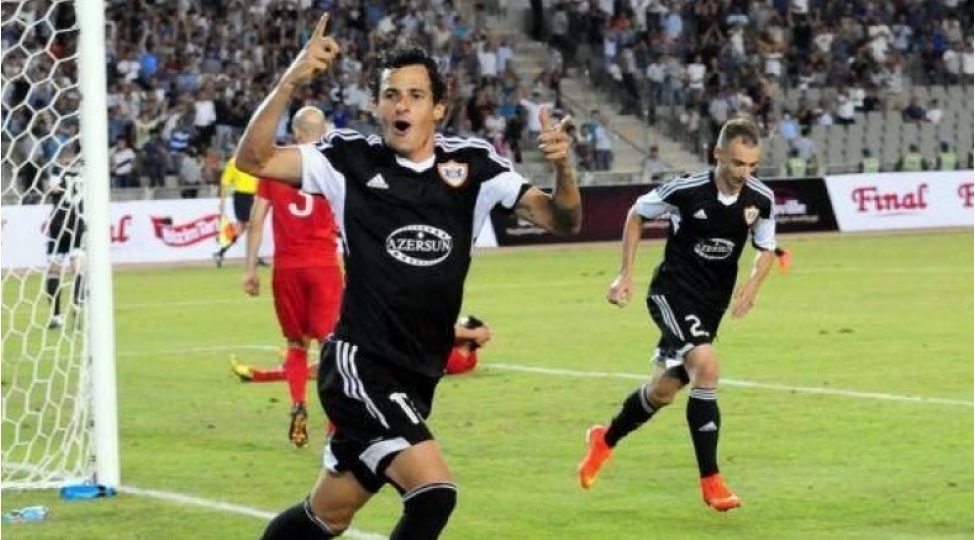 qurban-qurbanov-bu-cur-vacib-oyunlarda-agilli-qerarlar-verir-danilo-dias